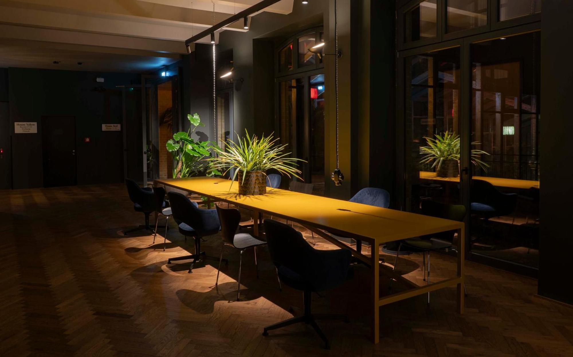 Hotel Sly Berlin Extérieur photo The library at the University of Copenhagen
